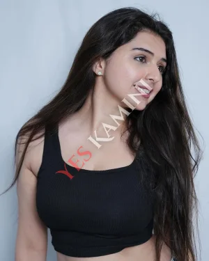 High profile model escort in 5-star hotel visits